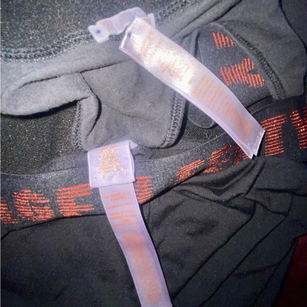 Savage X Fenty Black Leggings & Sports Bra with Red Detailing. - Picture 5 of 5